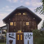 Barn House Mm *