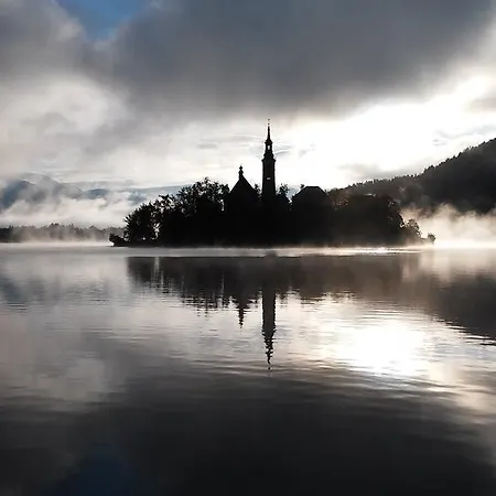 아파트 Barn House Mm 블레드