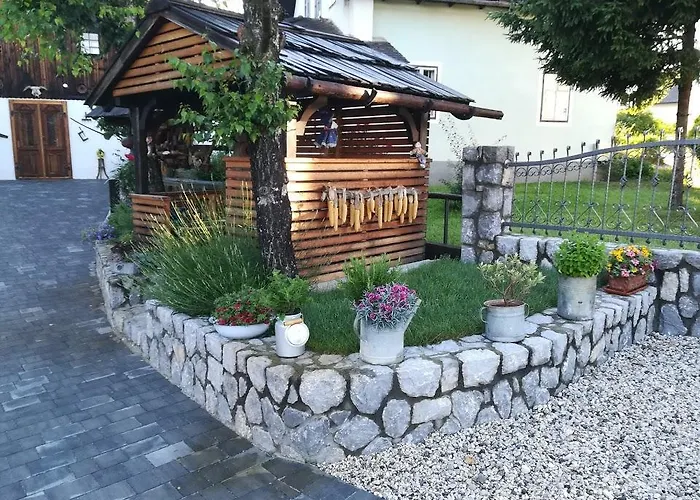 Barn House Mm Apartment Bled